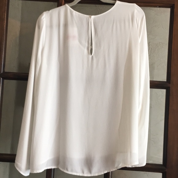 Lush Sheet White Criss Cross Blouse size Medium - Picture 8 of 8